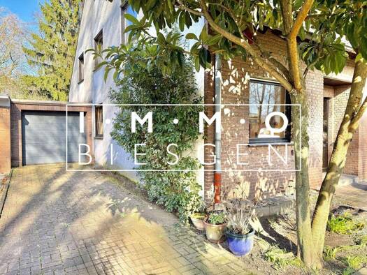 Haus zum Kauf 295.000 € 4,5 Zimmer 99 m² 326 m² Grundstück Hochemmerich Duisburg 47228