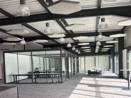 Büro zur Miete provisionsfrei 9,50 € 16 Zimmer 877,9 m² Bürofläche teilbar von 321,7 m² bis 877,9 m² Auf den Lüppen 8 Hörbach Herborn 35745