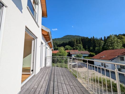 Reihenmittelhaus zum Kauf 775.000 € 4,5 Zimmer 145,7 m² 1.487 m² Grundstück Ostfeld Bad Heilbrunn 83670