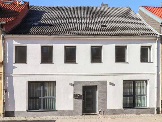 Reihenmittelhaus zum Kauf 469.000 € 8 Zimmer 274 m² 315 m² Grundstück Egeln 39435