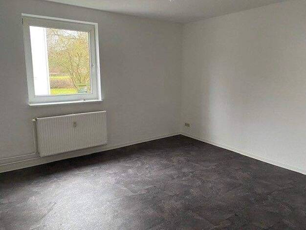 Wohnung zur Miete 240 € 1 Zimmer 38,8 m² EG Schlesierstr. 1 Langelsheim 38685