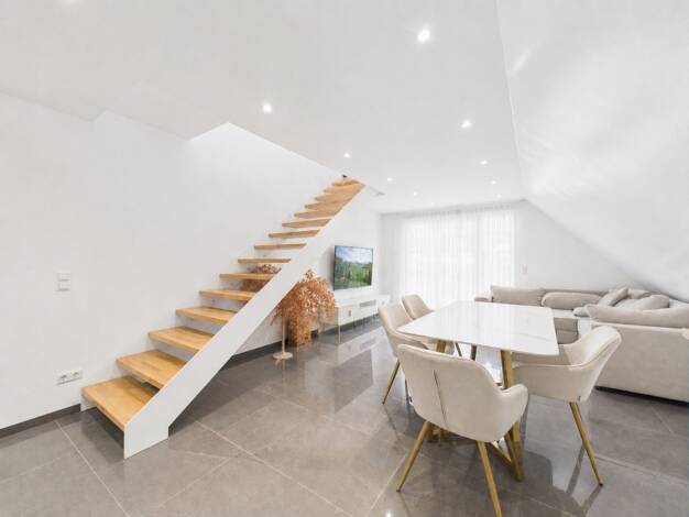 Mehrfamilienhaus zum Kauf als Kapitalanlage geeignet 399.000 € 5 Zimmer 76,4 m² Neckargartach Heilbronn 74078