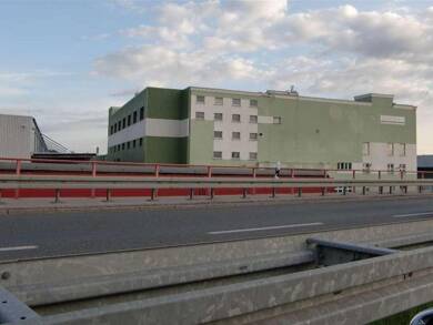 Gewerbegrundstück zum Kauf provisionsfrei 590.000 € 8.276 m² Grundstück Waldenburger Straße 40 Jerisau Glauchau 08371