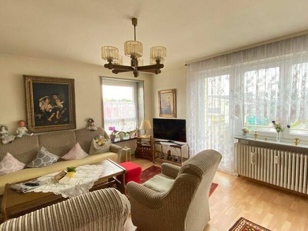 Wohnung zur Miete 870 € 4 Zimmer 87 m² EG Industriestr. 22 Singen 78224