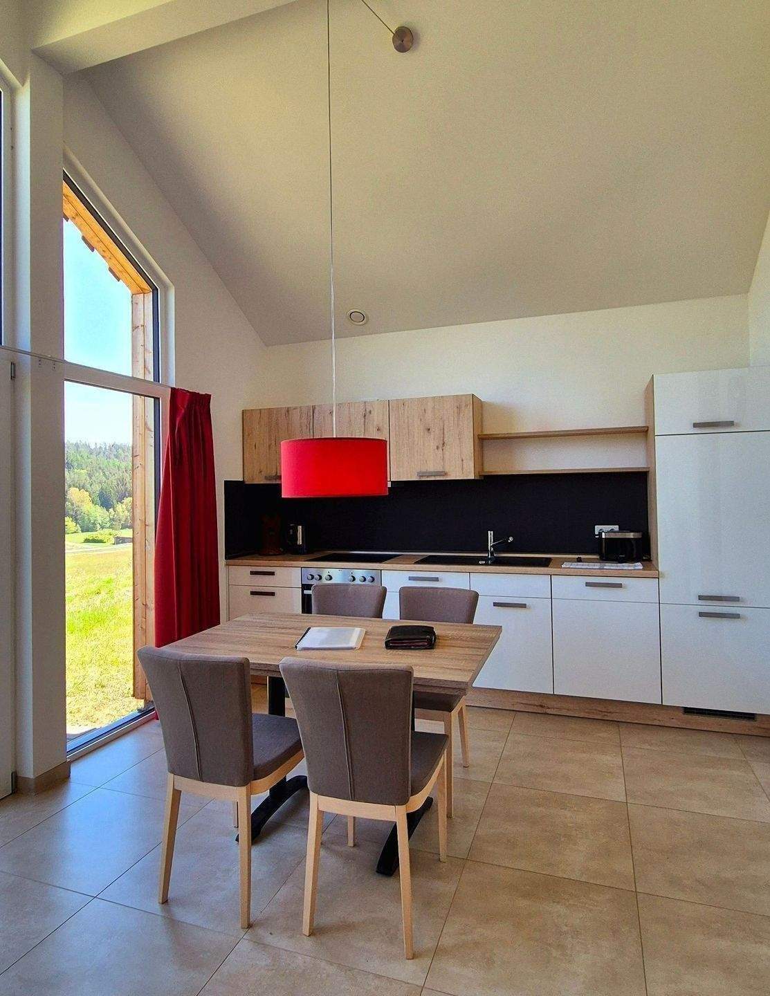 Immobilie in Mistelgau - Einziehen & Wohlfühlen. Vollmöblierter Bungalow im Ferien- und Thermendorf Obernsees.  - Bild 4