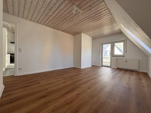 Wohnung zur Miete 840 € 2,5 Zimmer 81,4 m² frei ab sofort Karlstraße 21 Crailsheim Crailsheim 74564