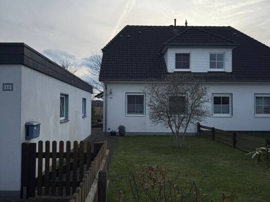 Doppelhaushälfte zur Miete 1.380 € 4 Zimmer 109 m² 490 m² Grundstück frei ab 01.02.2026 Papenhorst Nienhagen 29336