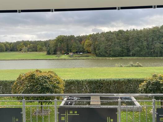 Wohnung zur Miete 900 € 4,5 Zimmer 130 m² Geschoss 1/3 frei ab 15.02.2027 Mitteldorf Weisendorf 91085