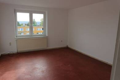 Wohnung zur Miete 275 € 3 Zimmer 58,6 m² 2. Geschoss frei ab sofort Dobberziner Str. 64 Perleberg Perleberg 19348