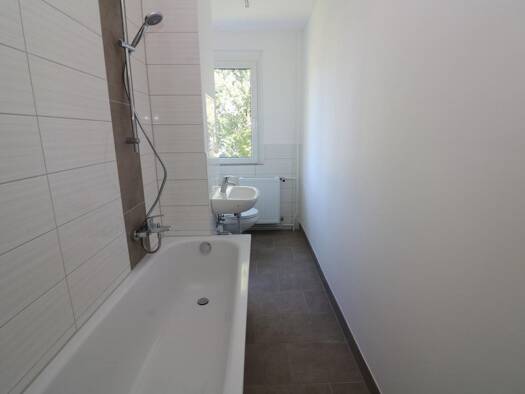 Wohnung zur Miete 409 € 3 Zimmer 57,8 m² EG Maxim-Gorki-Straße 98 Freiberg Freiberg 09599