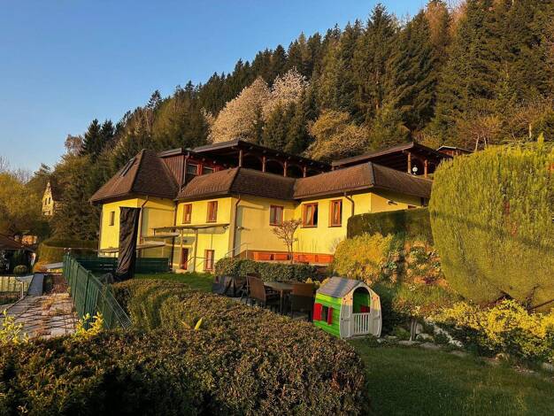 Mehrfamilienhaus zum Kauf provisionsfrei 780.000 € 10 Zimmer 380 m² 8.200 m² Grundstück Kronawettersiedlung 7 Kapfenberg 8605