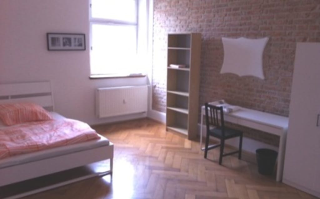 Wohnung zur Miete Wohnen auf Zeit 895 € 5 Zimmer 27 m²<br/>Wohnfläche 04.03.2025<br/>Verfügbarkeit Reger Platz 2 Obere Au München 81541