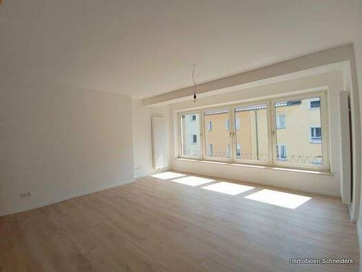 Wohnung zur Miete 700 € 3 Zimmer 83,2 m² 2. Geschoss frei ab sofort Hans-Böckler-Str.4 Hochemmerich Duisburg 47226