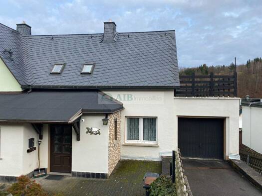 Doppelhaushälfte zum Kauf 89.000 € 4 Zimmer 100 m² 370 m² Grundstück Scharfenstein Drebach 09430