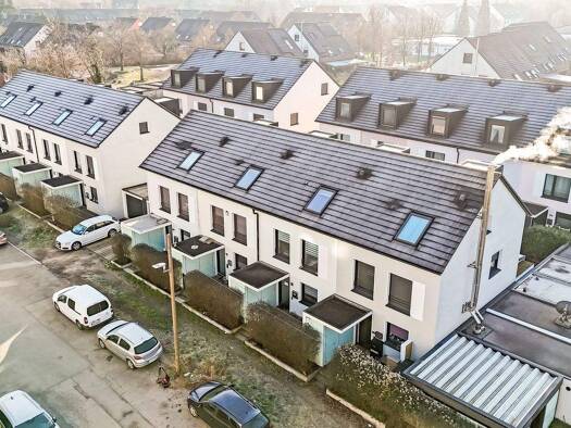 Reihenmittelhaus zum Kauf 370.000 € 4 Zimmer 120 m² 111 m² Grundstück Altenessen-Nord Essen 45329