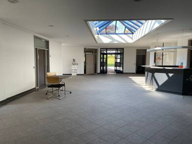 Bürofläche zur Miete provisionsfrei 4.600 € 9 Zimmer 454 m² Bürofläche teilbar von 454 m² bis 1.115 m² Täleswiesenstraße 7 Jettenburg Reutlingen 72770