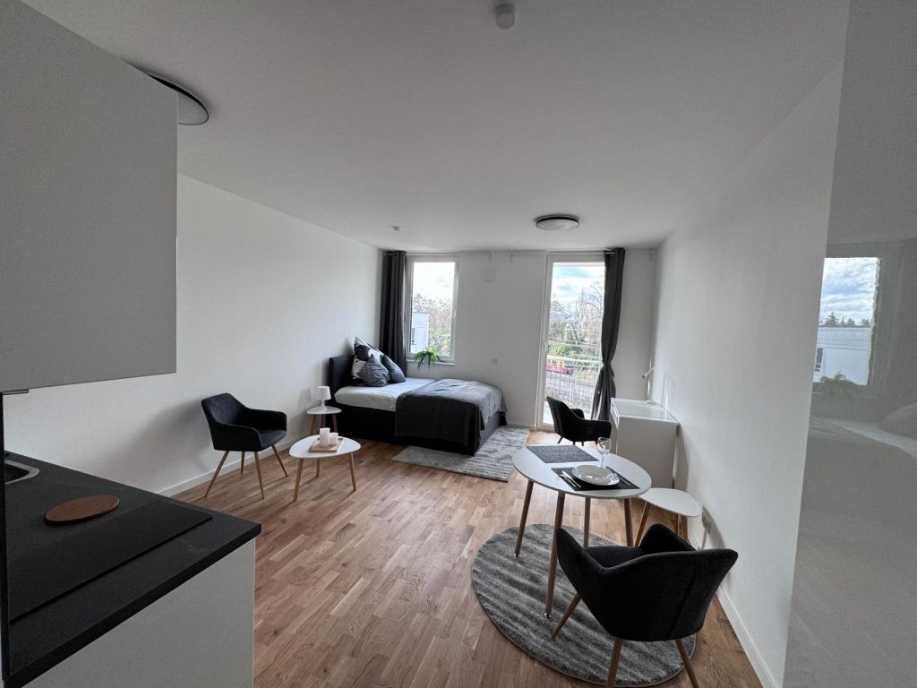 Wohnung zur Miete Wohnen auf Zeit 1.262 € 2 Zimmer 32 m²<br/>Wohnfläche 01.02.2025<br/>Verfügbarkeit Crailsheimer Straße Steglitz Berlin 12247