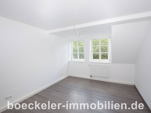Wohnung zur Miete 490 € 4 Zimmer 78,6 m² 2. Geschoss frei ab sofort Naumburg Naumburg (Saale) 06618