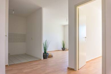 Wohnung zur Miete 351 € 3 Zimmer 56,2 m² 5. Geschoss Albert-Köhler-Str. 31 Morgenleite Chemnitz 09122