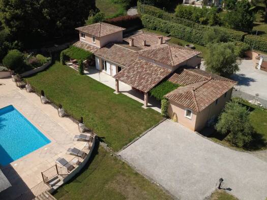 Einfamilienhaus zum Kauf 985.000 € 9 Zimmer 238 m² 2.500 m² Grundstück André Theuriet MONTAUROUX 83440