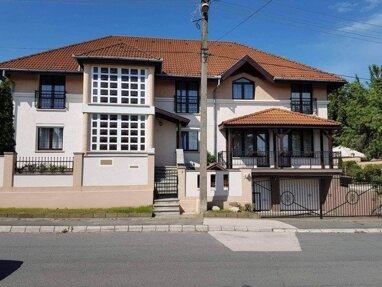 Einfamilienhaus zum Kauf 500.000 € 14 Zimmer 425 m² 711 m² Grundstück Siofok 8600