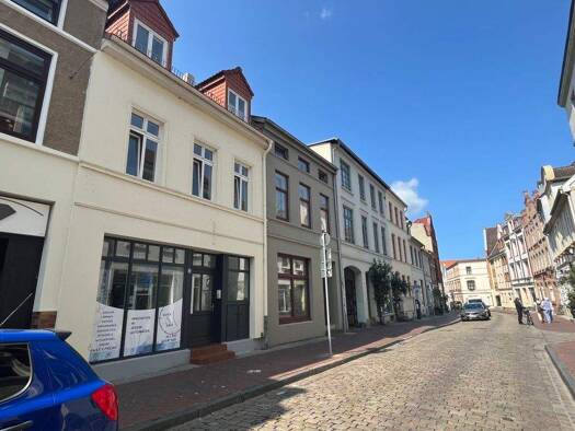 Stadthaus zum Kauf provisionsfrei 390.000 € 5,5 Zimmer 187 m² 112 m² Grundstück frei ab 01.01.2026 ABC-Str. 10 Altstadt Wismar 23966