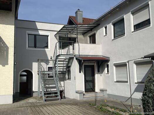 Wohnung zum Kauf 260.000 € 3 Zimmer 85 m² 1. Geschoss Neutraubling 93073