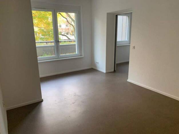 Wohnung zur Miete 322 € 2 Zimmer 38,8 m² 1. Geschoss Offenburger Str. 13 Schönau Leipzig 04209