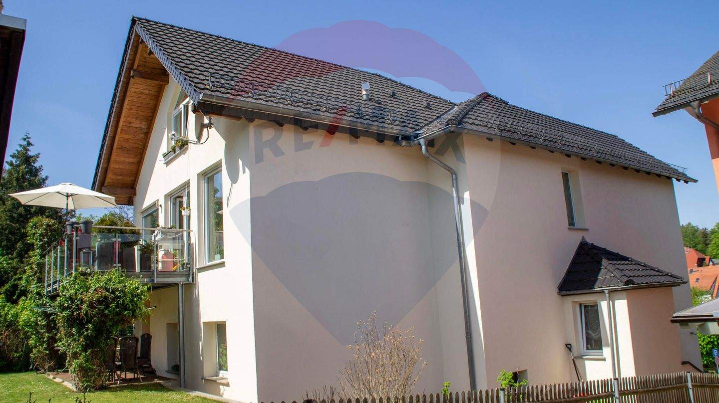 Immobilie in Bad Klosterlausnitz - Exklusives, modern und energieeffizient saniertes Zweifamilienhaus in Bad Klosterlausnitz - Bild 2