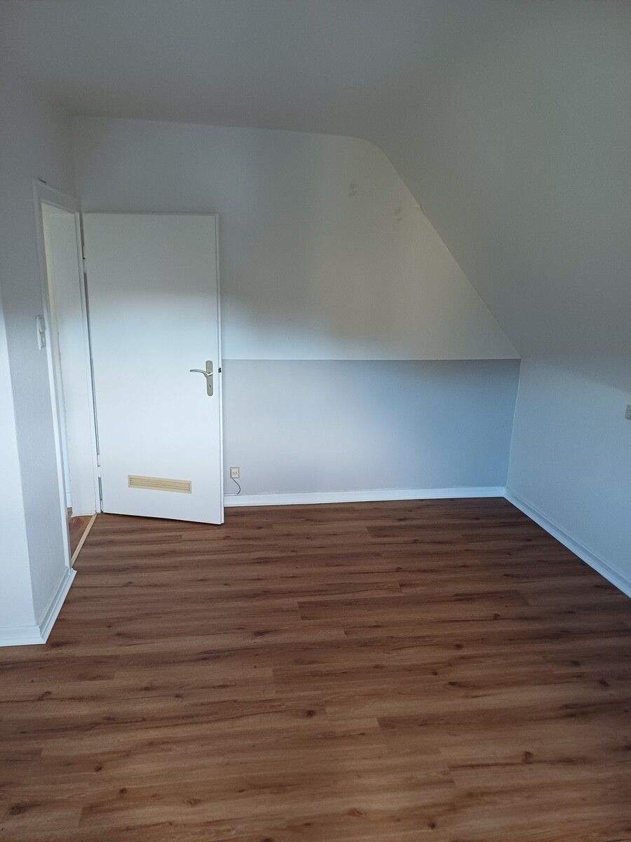 House in Kassel, Niederzwehren - Mehr