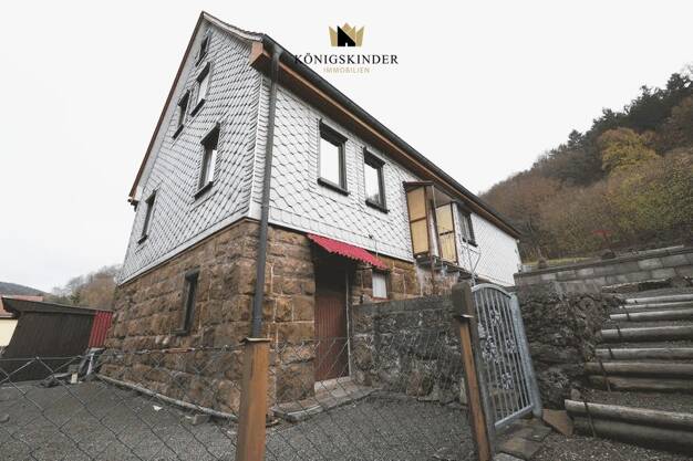 Einfamilienhaus zum Kauf 179.000 € 6 Zimmer 144 m² 1.128 m² Grundstück frei ab 01.09.2025 Asbach Schmalkalden 98574