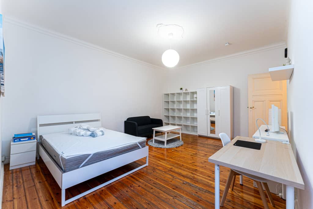 Wohnung zur Miete Wohnen auf Zeit 1.395 € 1 Zimmer 43 m²<br/>Wohnfläche 13.01.2025<br/>Verfügbarkeit Bornholmer Straße Prenzlauer Berg Berlin 10439