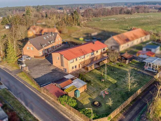 Mehrfamilienhaus zum Kauf als Kapitalanlage geeignet 565.000 € 25 Zimmer 923 m² 3.001,1 m² Grundstück Blankenförde Roggentin OT Blankenförde 17252