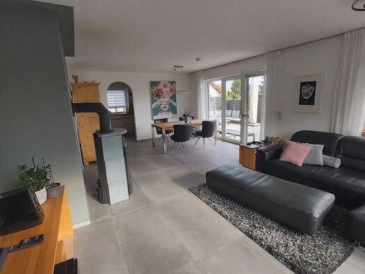 Wohnung zur Miete 1.100 € 4 Zimmer 122 m² Geschoss EG/2 frei ab 01.04.2026 Rieden Hausen b. Würzburg 97262