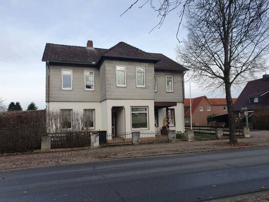 Mehrfamilienhaus zum Kauf als Kapitalanlage geeignet 159.800 € 203 m² 431 m² Grundstück Rebberlaher Straße 15 Eschede 29348