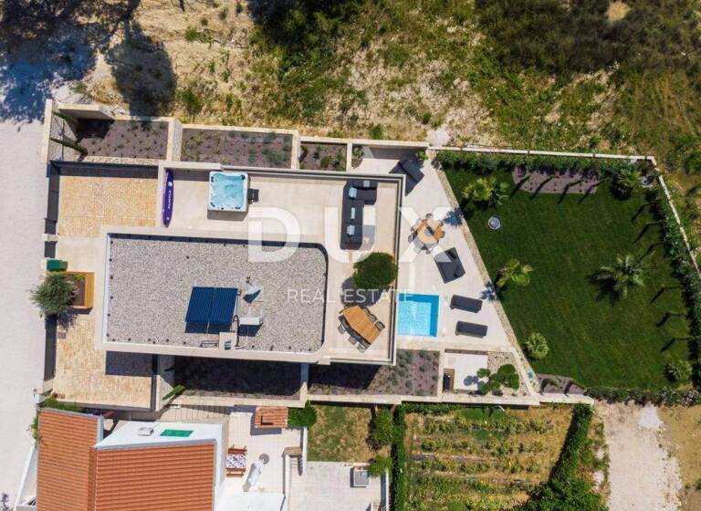 Haus zum Kauf 3.250.000 € 5 Zimmer 316 m² Razanac