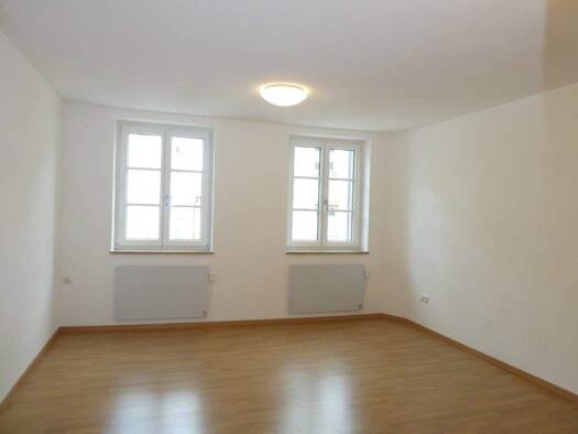 Wohnung zur Miete 250 € 1 Zimmer 27 m² 2. Geschoss frei ab sofort Braunau am Inn 5280