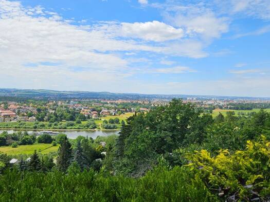 Einfamilienhaus zum Kauf 1.415.000 € 7 Zimmer 333,5 m² 6.678 m² Grundstück Dresden 01326