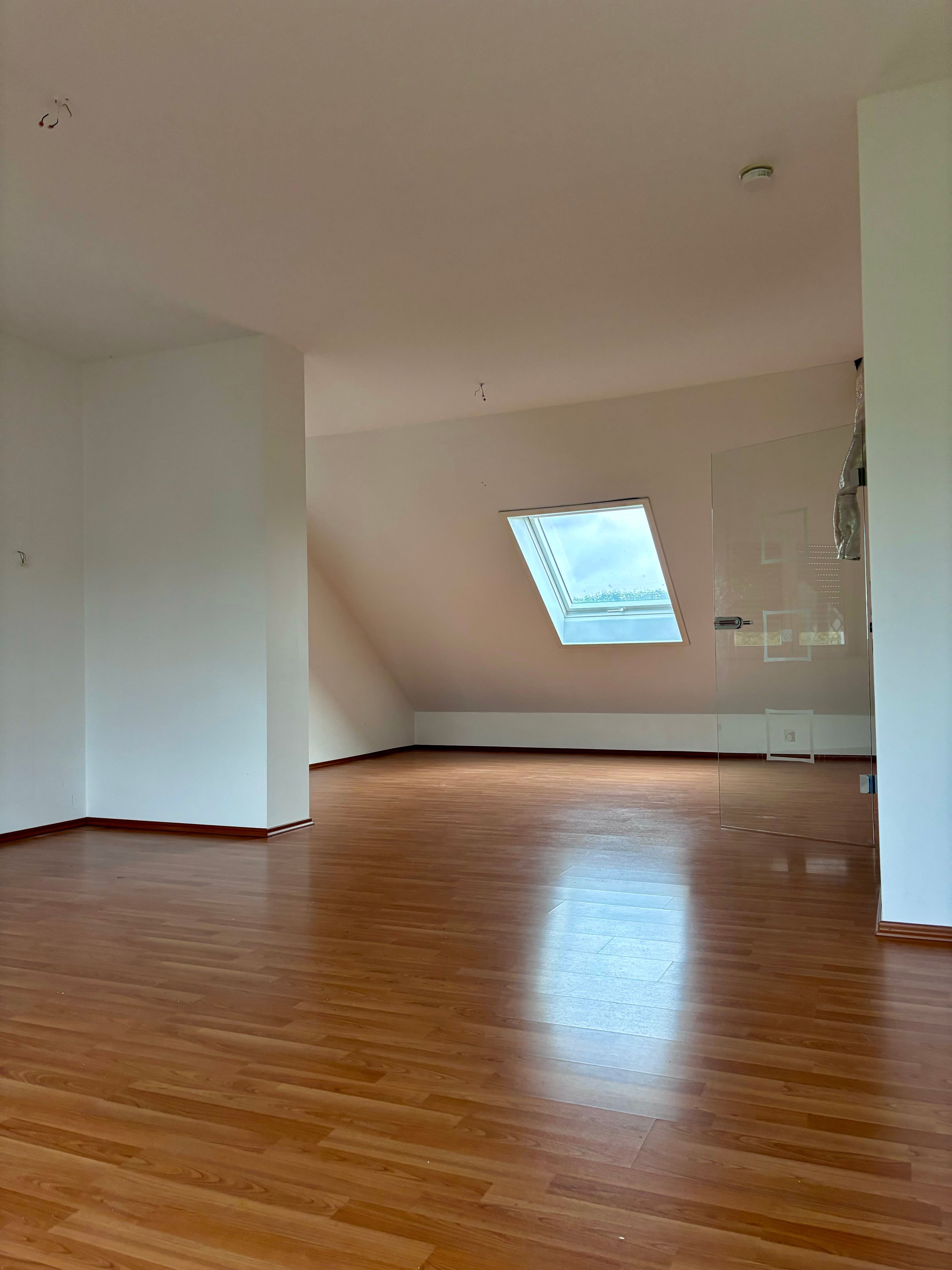 Wohnung zur Miete 550 € 2 Zimmer 61 m²<br/>Wohnfläche ab sofort<br/>Verfügbarkeit Horpe Lindlar 51789