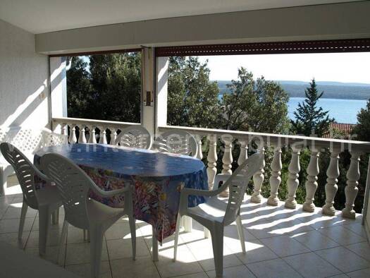 Haus zum Kauf 360.000 € 18 Zimmer 300 m² Obrovac