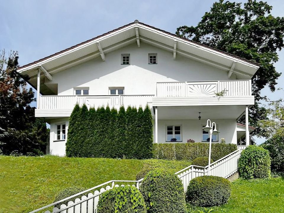 Villa zum Kauf 3.490.000 € 8 Zimmer 385 m²<br/>Wohnfläche 902 m²<br/>Grundstück Oberhaching Oberhaching 82041