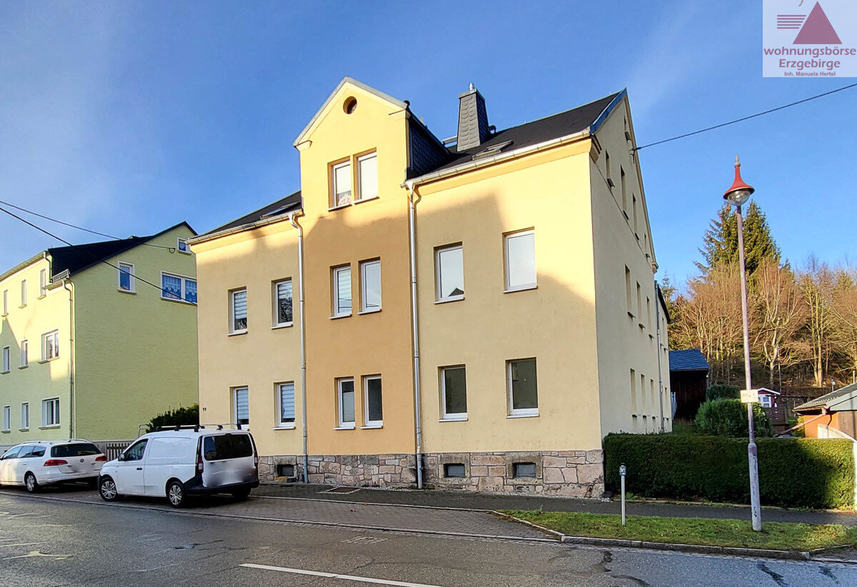 Mehrfamilienhaus zum Kauf 249.000 € 14 Zimmer 330 m²<br/>Wohnfläche 440 m²<br/>Grundstück Lauter Lauter-Bernsbach 08315