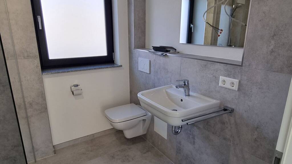 Wohnung zur Miete 770 € 2 Zimmer 52,2 m² Geschoss 2/3 frei ab 01.05.2026 Uhlandstraße 2 Würtingen St. Johann 72813