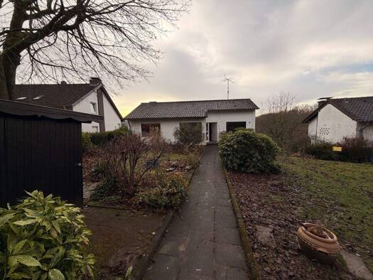 Mehrfamilienhaus zum Kauf 265.000 € 8 Zimmer 207 m² 771 m² Grundstück Herchen Windeck 51570