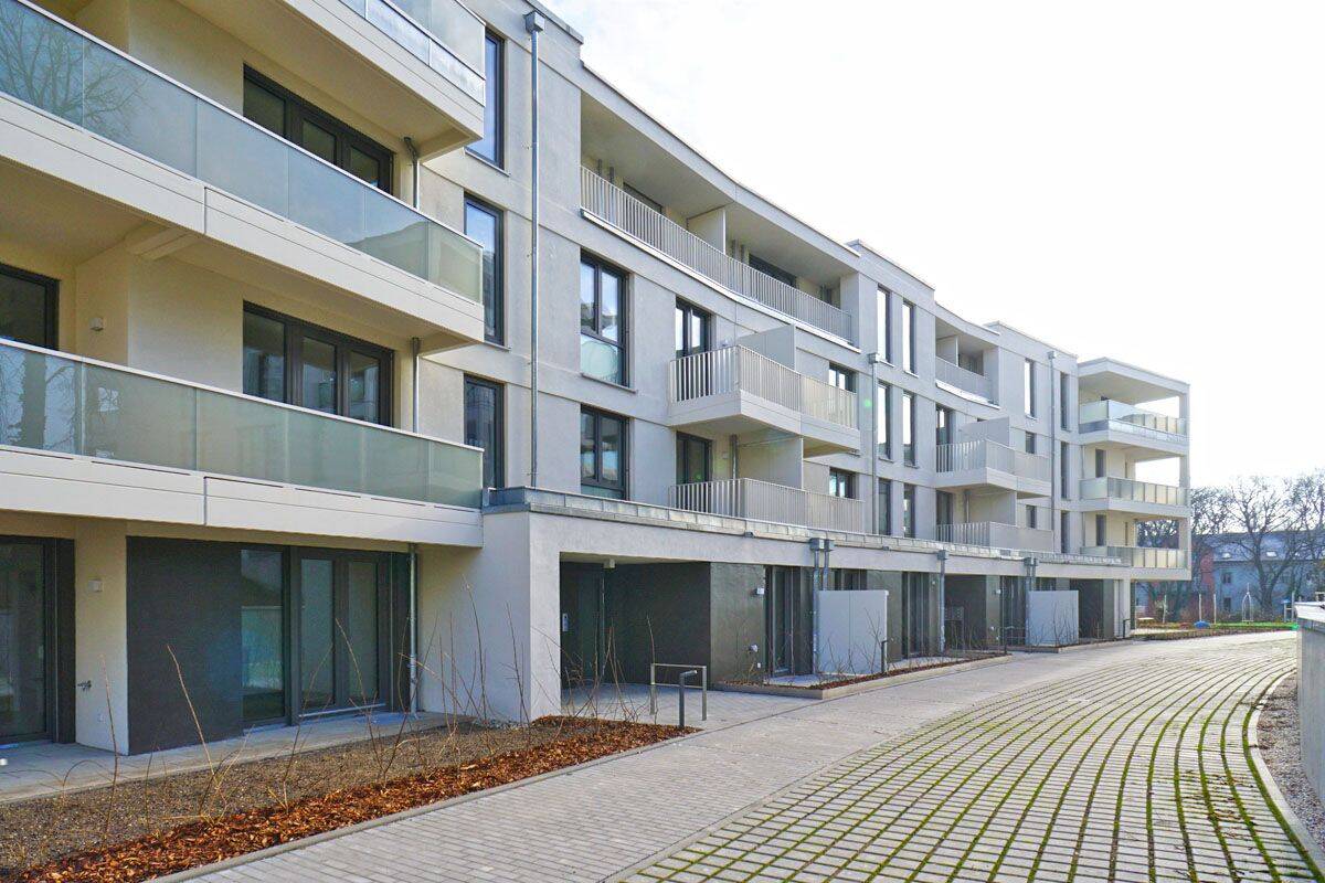 Property thumbnail 2