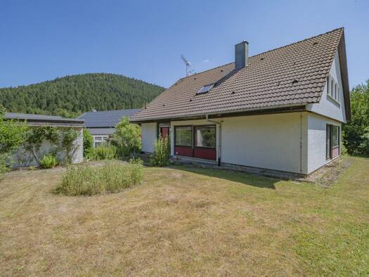 Einfamilienhaus zum Kauf 319.000 € 9 Zimmer 200 m² 223 m² Grundstück Alpirsbach 72275