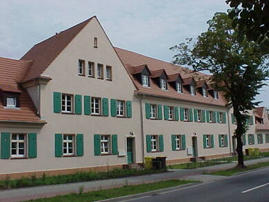 Wohnung zur Miete 365 € 3 Zimmer 67,2 m² EG Straße der Freundschaft 25 Lauta Lauta 02991