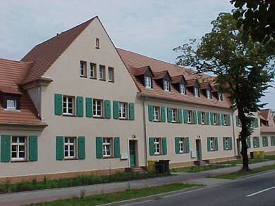 Wohnung zur Miete 365 € 3 Zimmer 67,2 m² EG Straße der Freundschaft 25 Lauta Lauta 02991