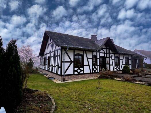 Einfamilienhaus zum Kauf 395.000 € 6 Zimmer 124 m² 2.220 m² Grundstück Löffelscheid Peterswald-Löffelscheid 56858