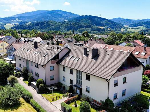 Wohnung zum Kauf 299.000 € 3 Zimmer 82,1 m² Kirchzarten Kirchzarten 79199